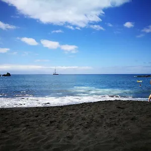 Volcano Views & Wifi Apartamento